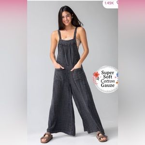 NWT Natural Life Washed Gauze Overall, size medium